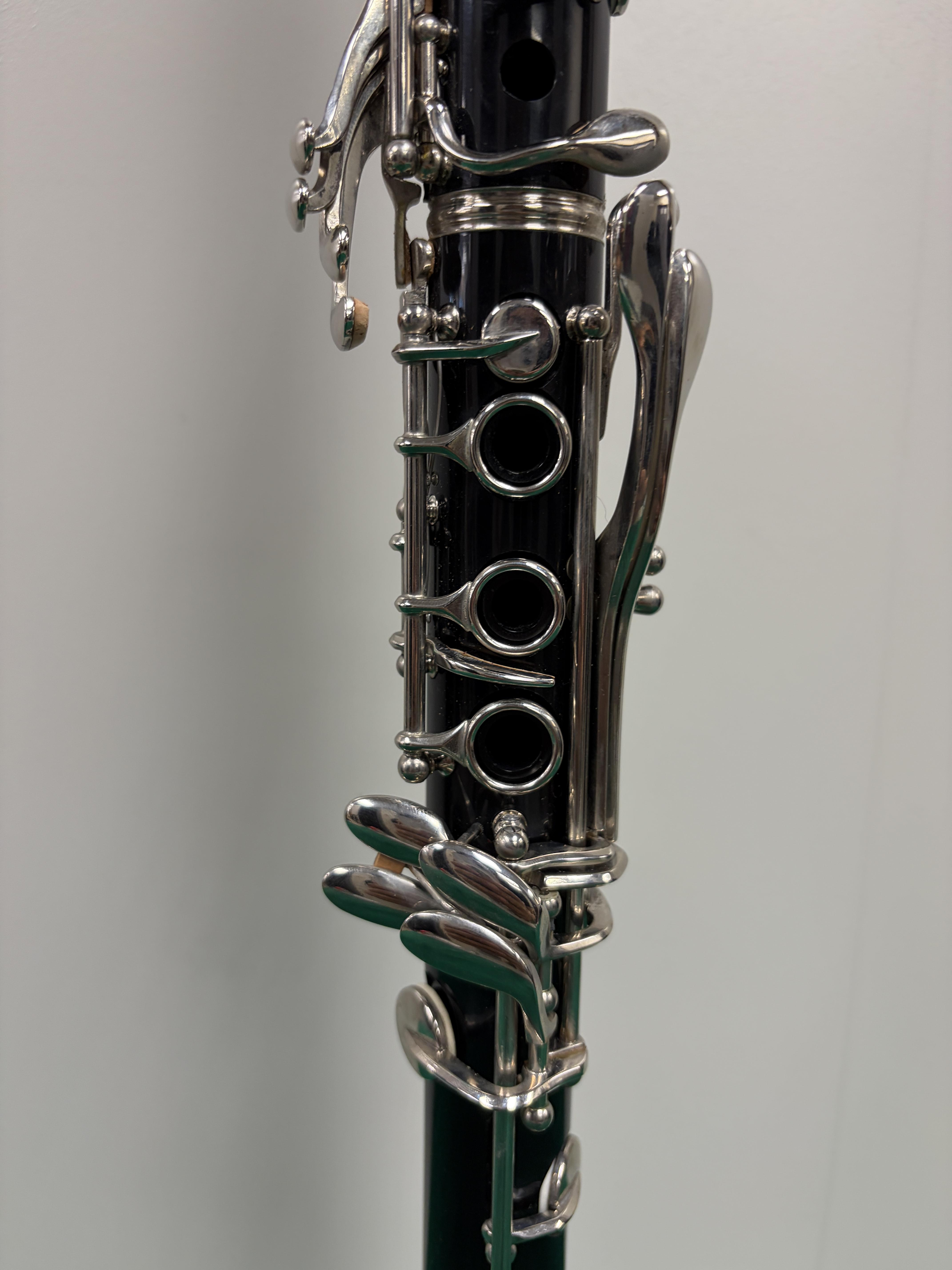Bundy Resonite Bb Clarinet – Image 8