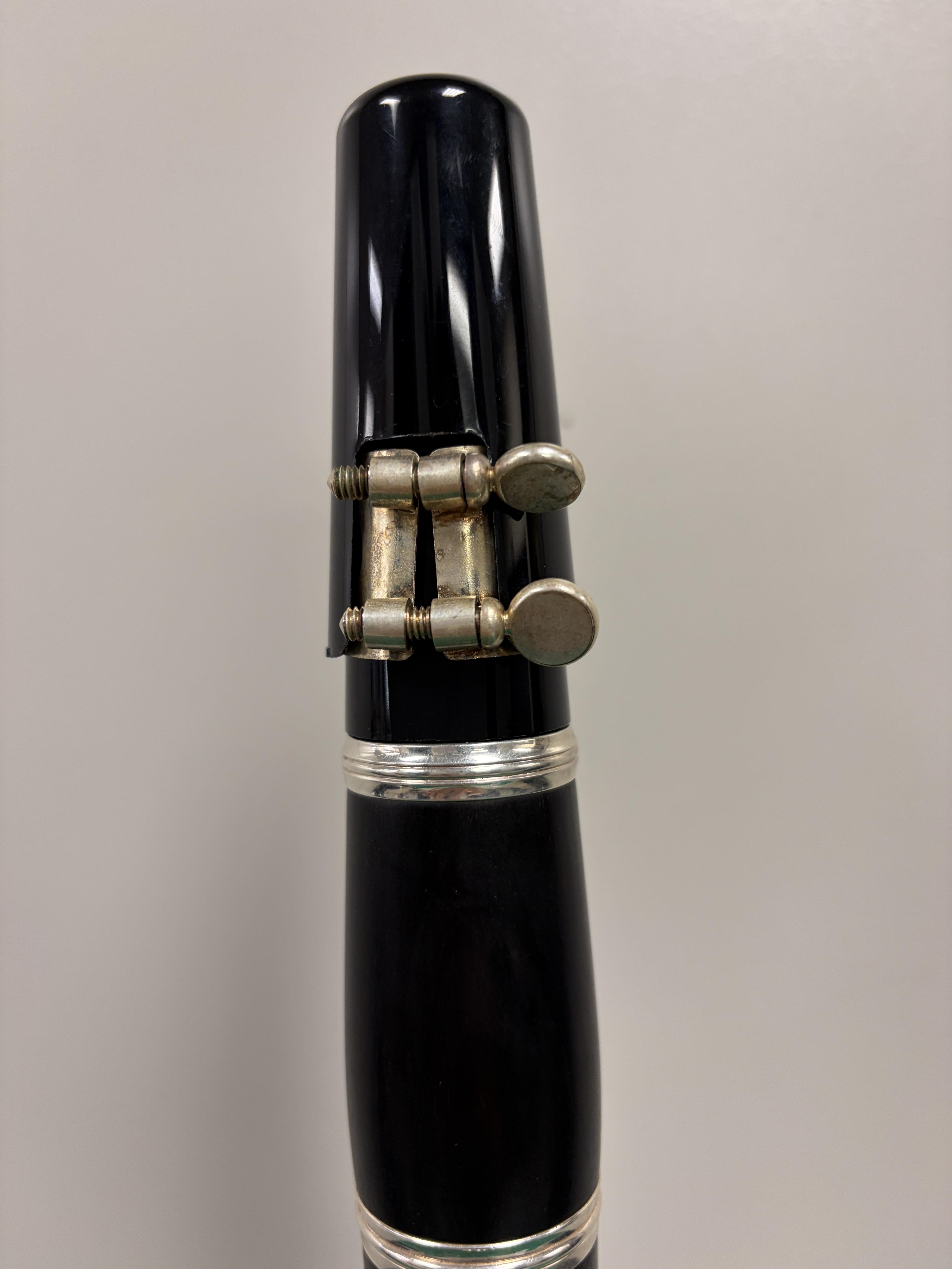 Buffet E11 Bb Clarinet  – Image 3