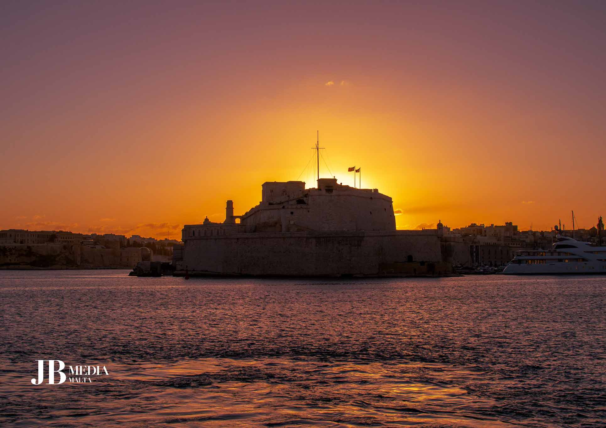 Guardian of the Harbour – Image 1