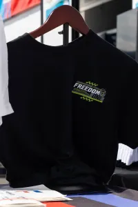 ENGINE TEE – Image 2