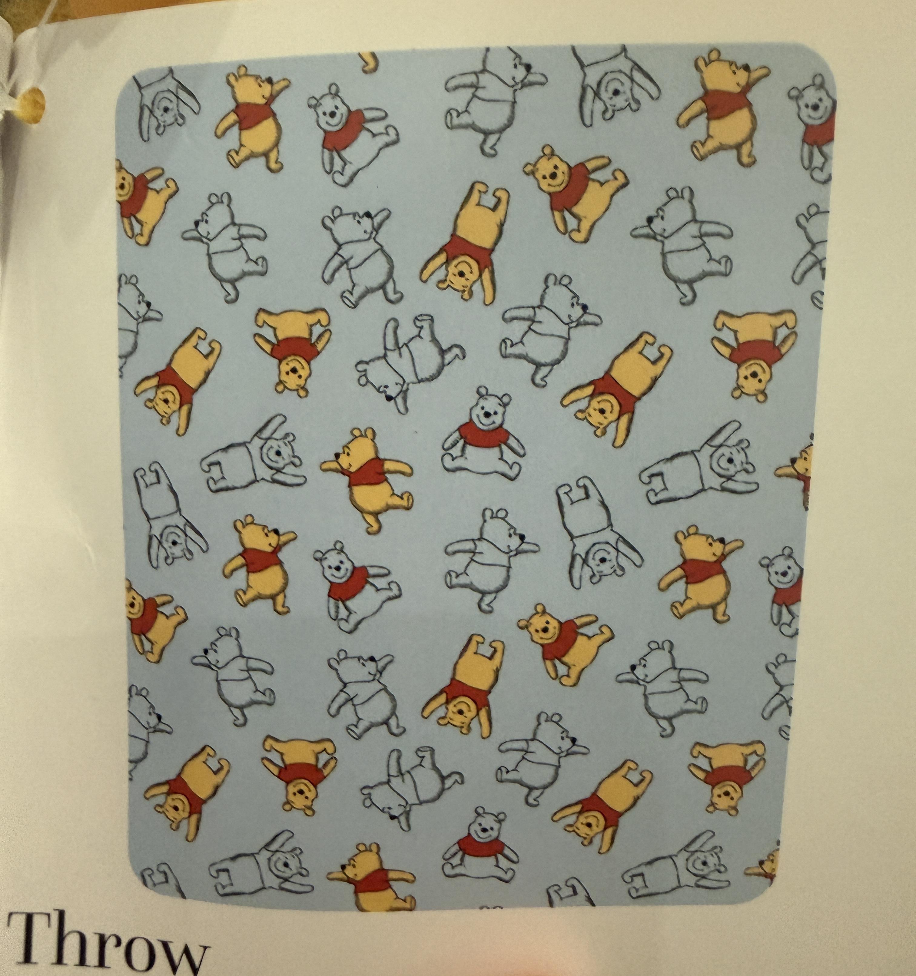 Winnie The Pooh (Character & Throw set) – Image 5