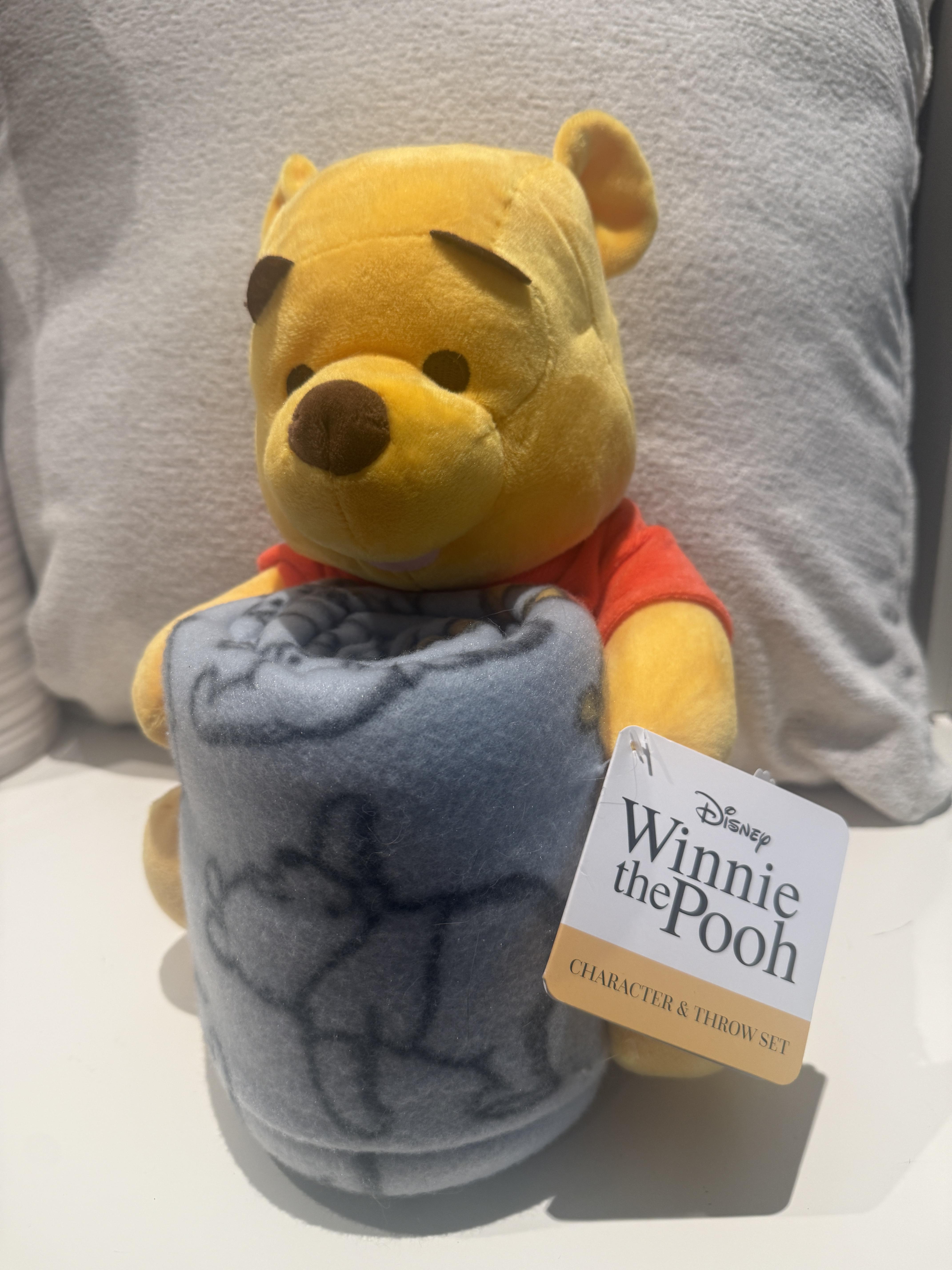 Winnie The Pooh (Character & Throw set) – Image 2