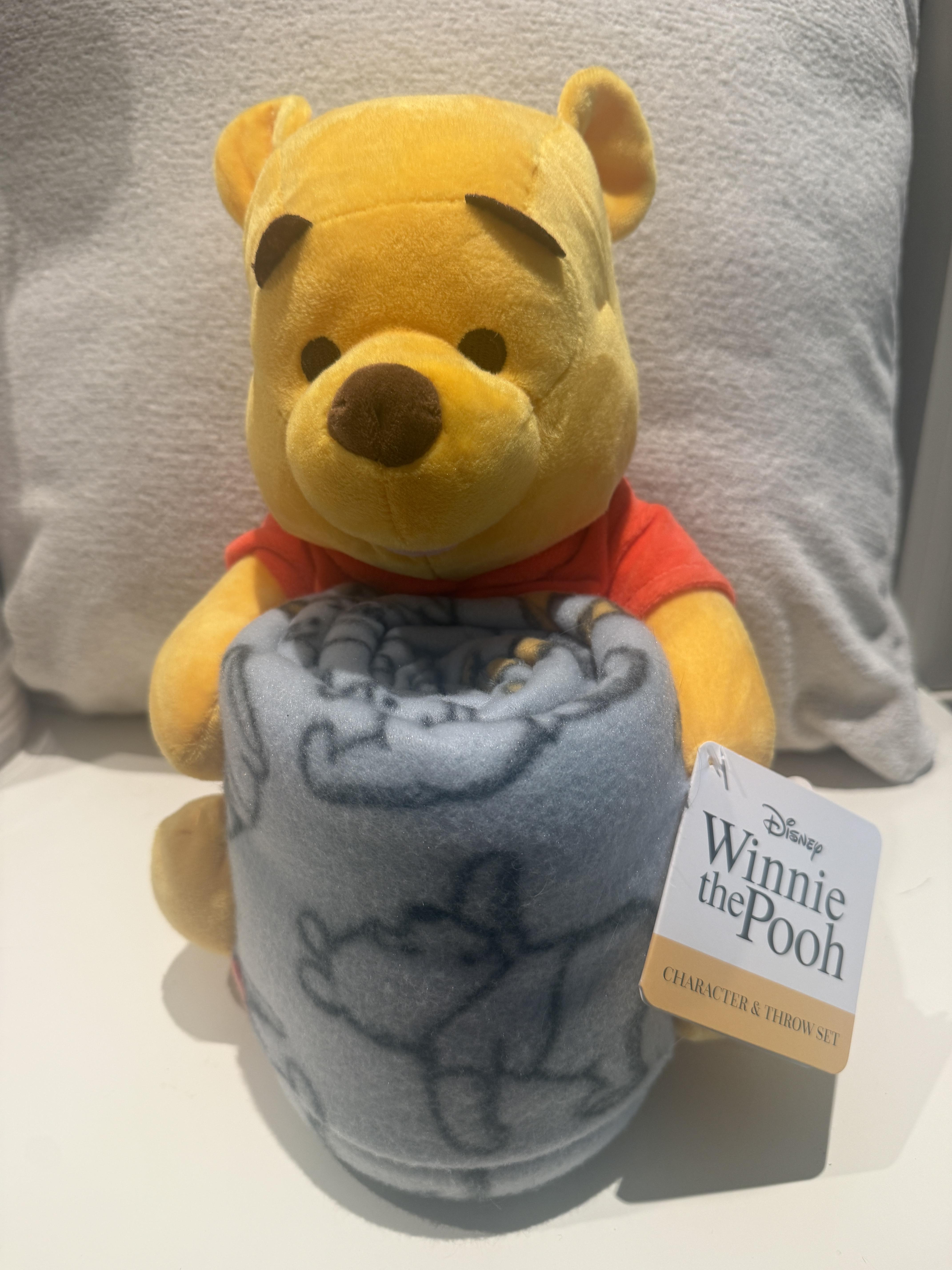 Winnie The Pooh (Character & Throw set) – Image 4
