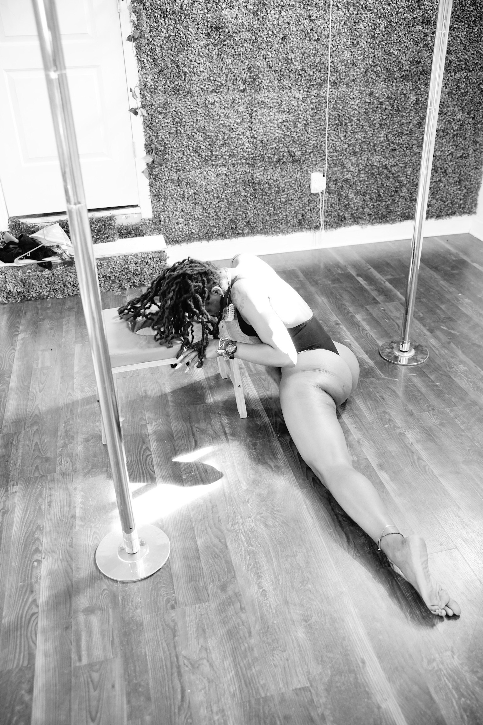 Thong Shaper, "The Threshold" – Image 3