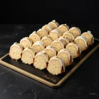 Vanilla Cake – Image 1