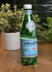 Sparkling Water – Image 1