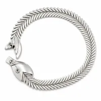 Marina Fishbone Necklace – Image 2