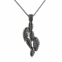 Serafina Leaf Pendant – Image 4