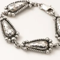 Lucía Teardrop Bracelet – Image 2