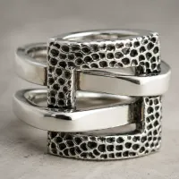 The Plot Twist Ring – Image 2