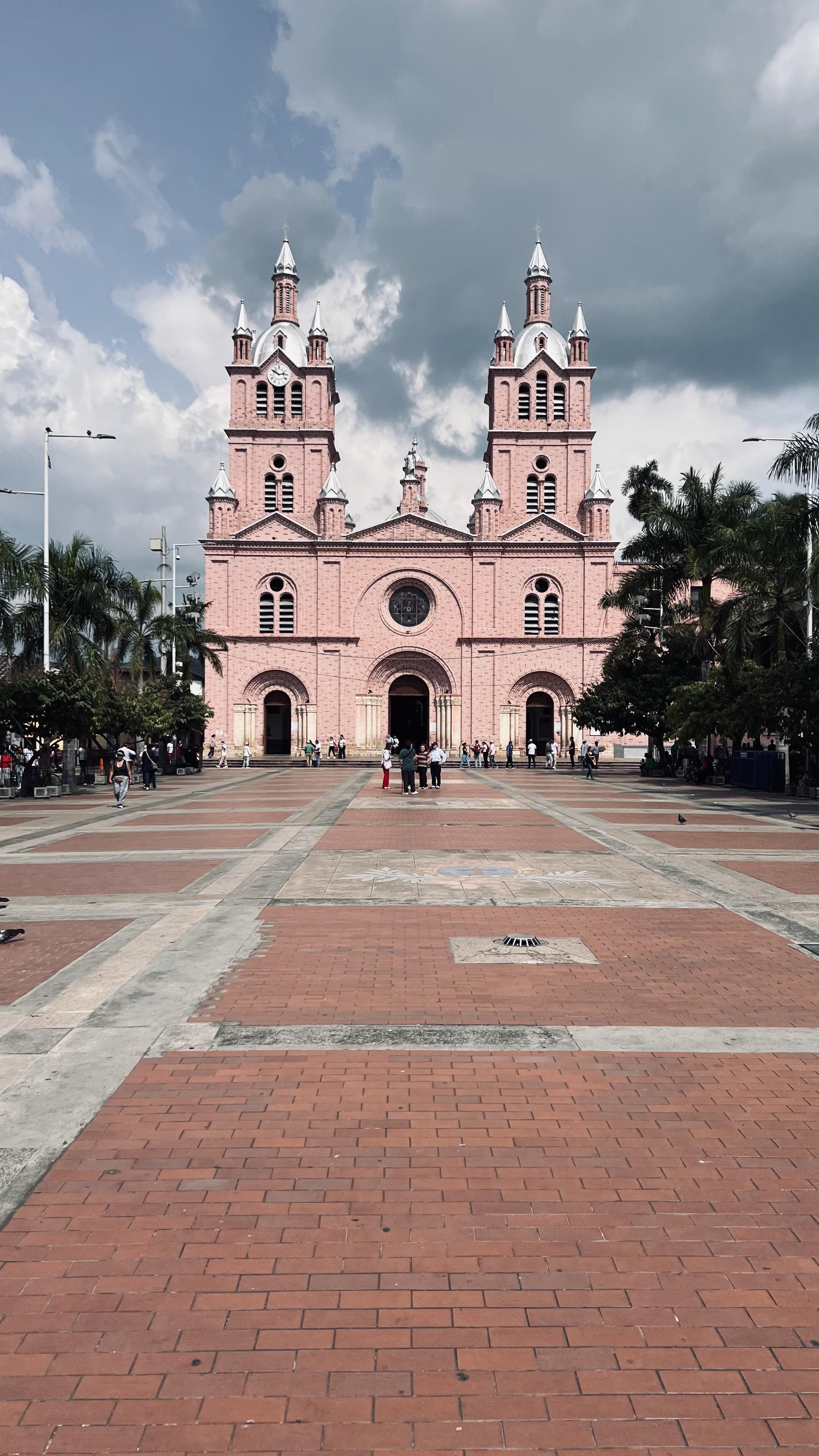 Tour A Buga y Sr. de los Milagros – Image 1