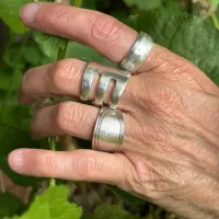 Trio Stack - Kuratiertes Ring-Set aus drei handgefertigten Vintage-Ringen – Image 4