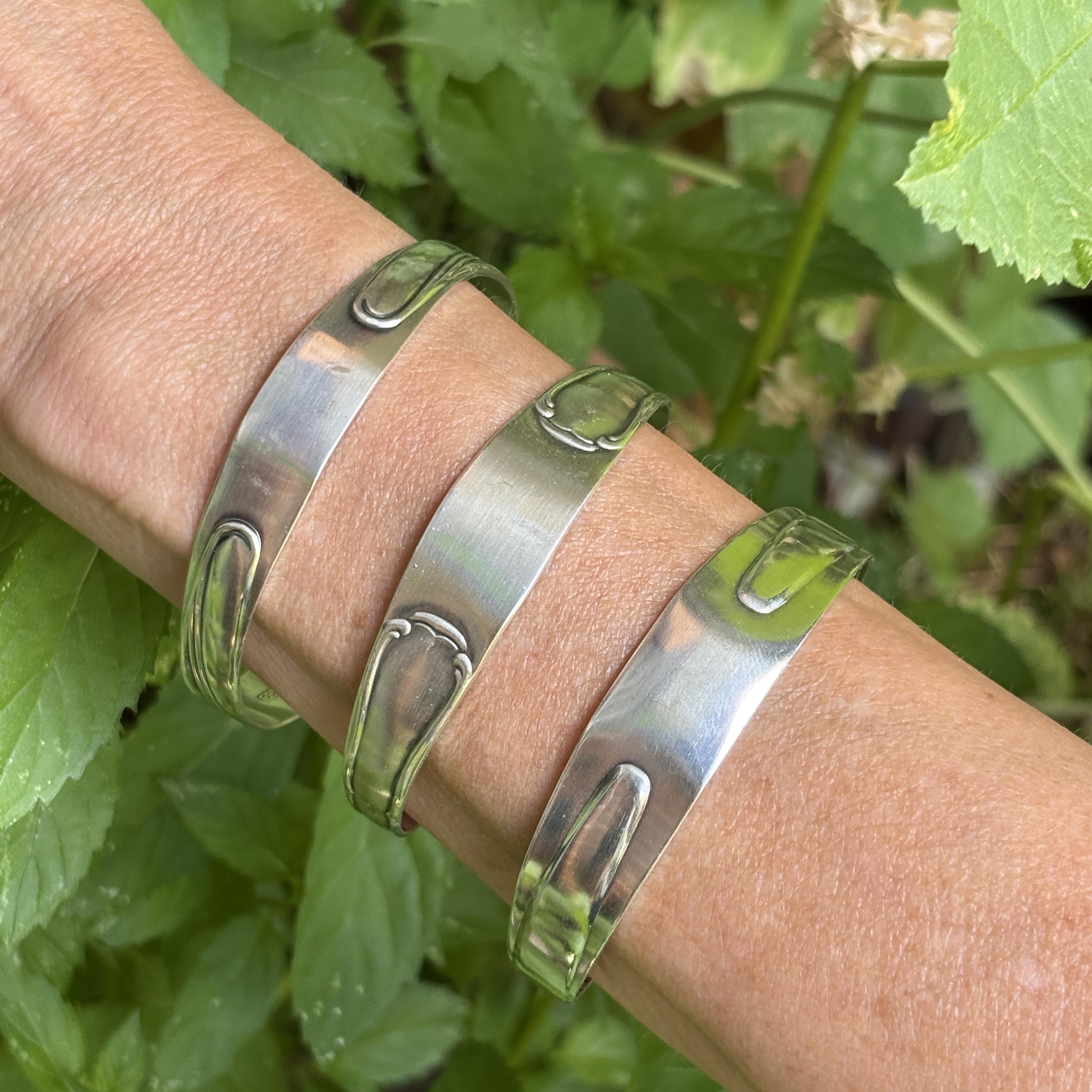 Athena 7 - Versilberter Armreif – Image 3