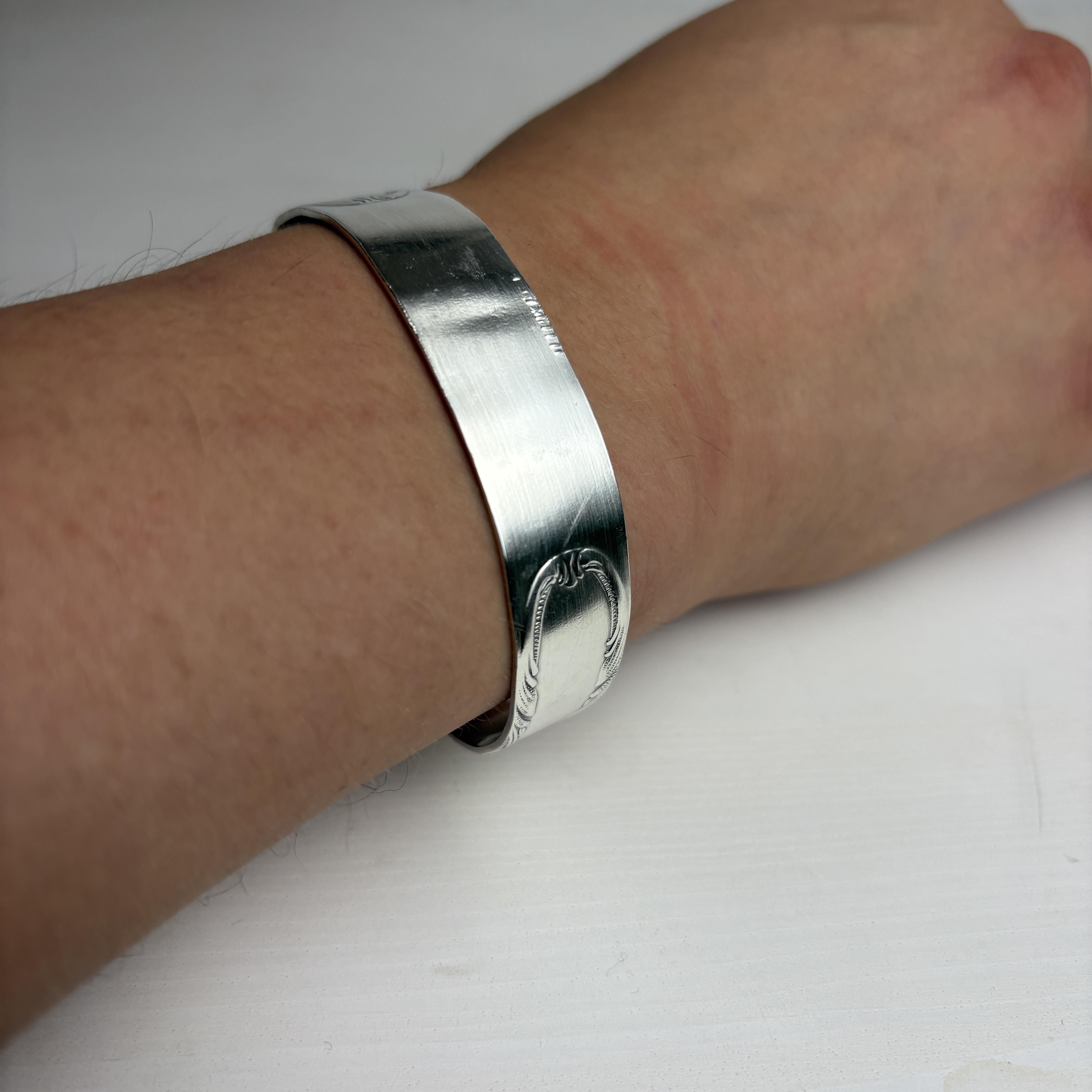 Athena 2 - Versilberter Armreif – Image 3