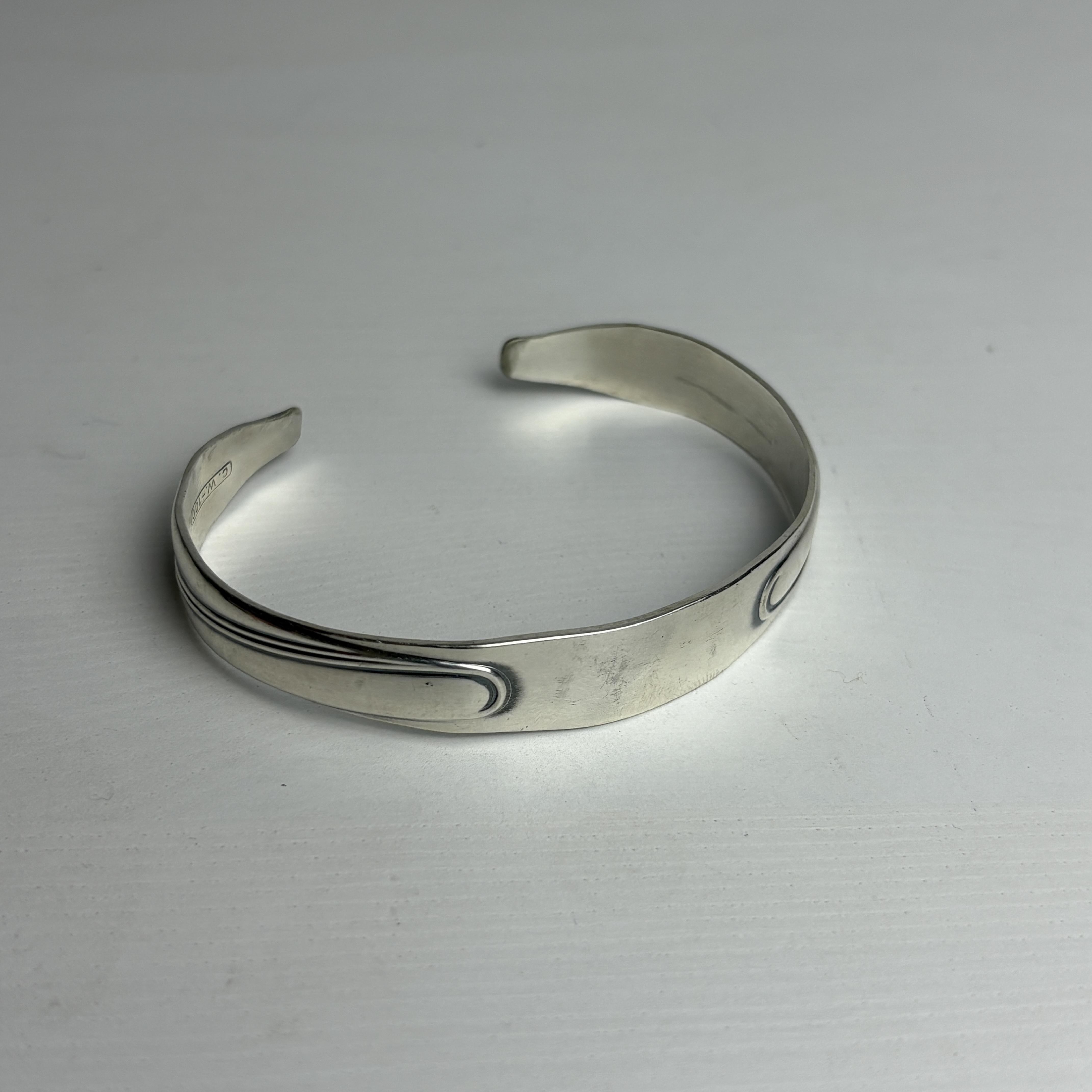 Athena 4 - Versilberter Armreif – Image 1