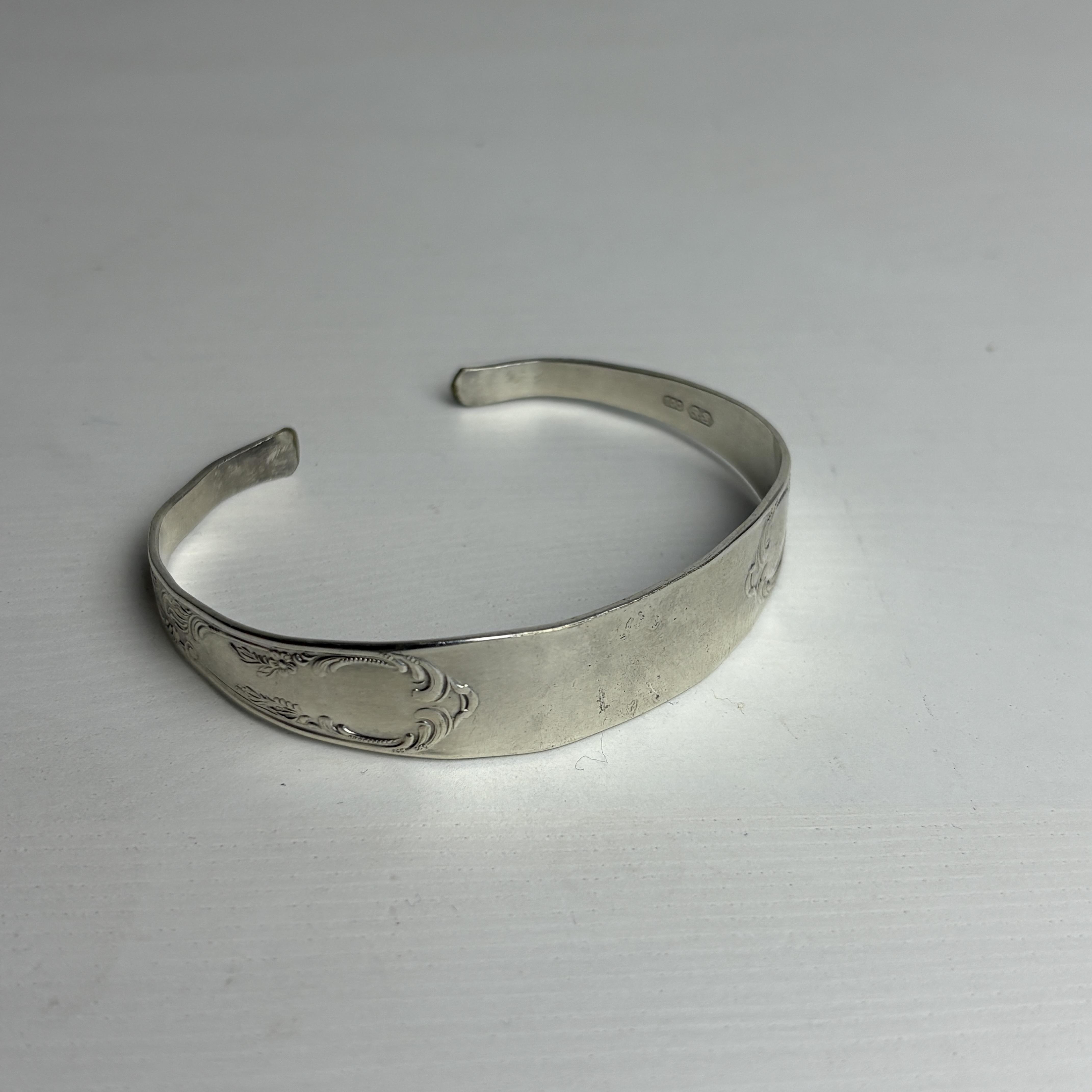Athena 1 - Versilberter Armreif – Image 1