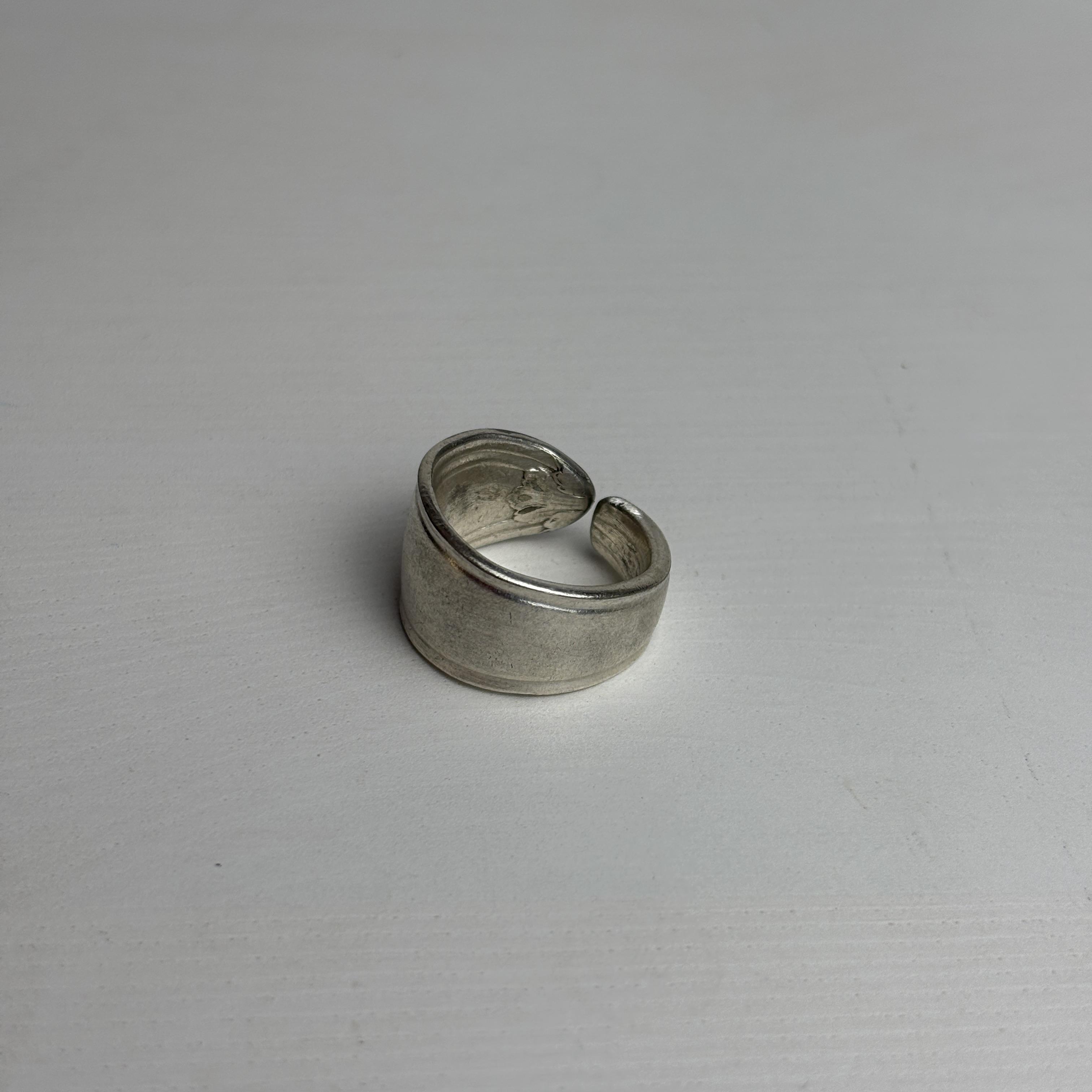 Richard - Versilberter Klassiker Ring – Image 2