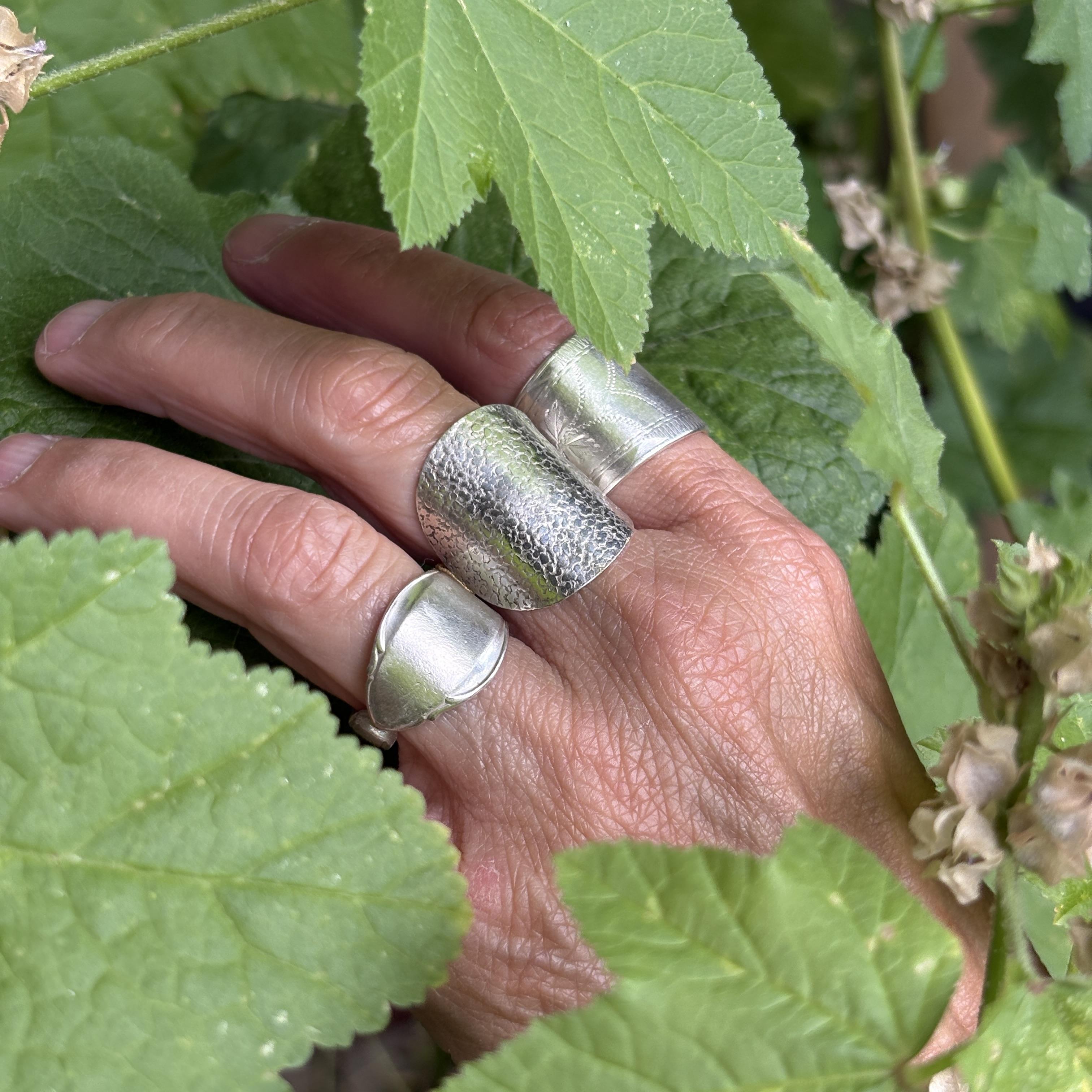 Albert - Versilberter Statement Ring – Image 2