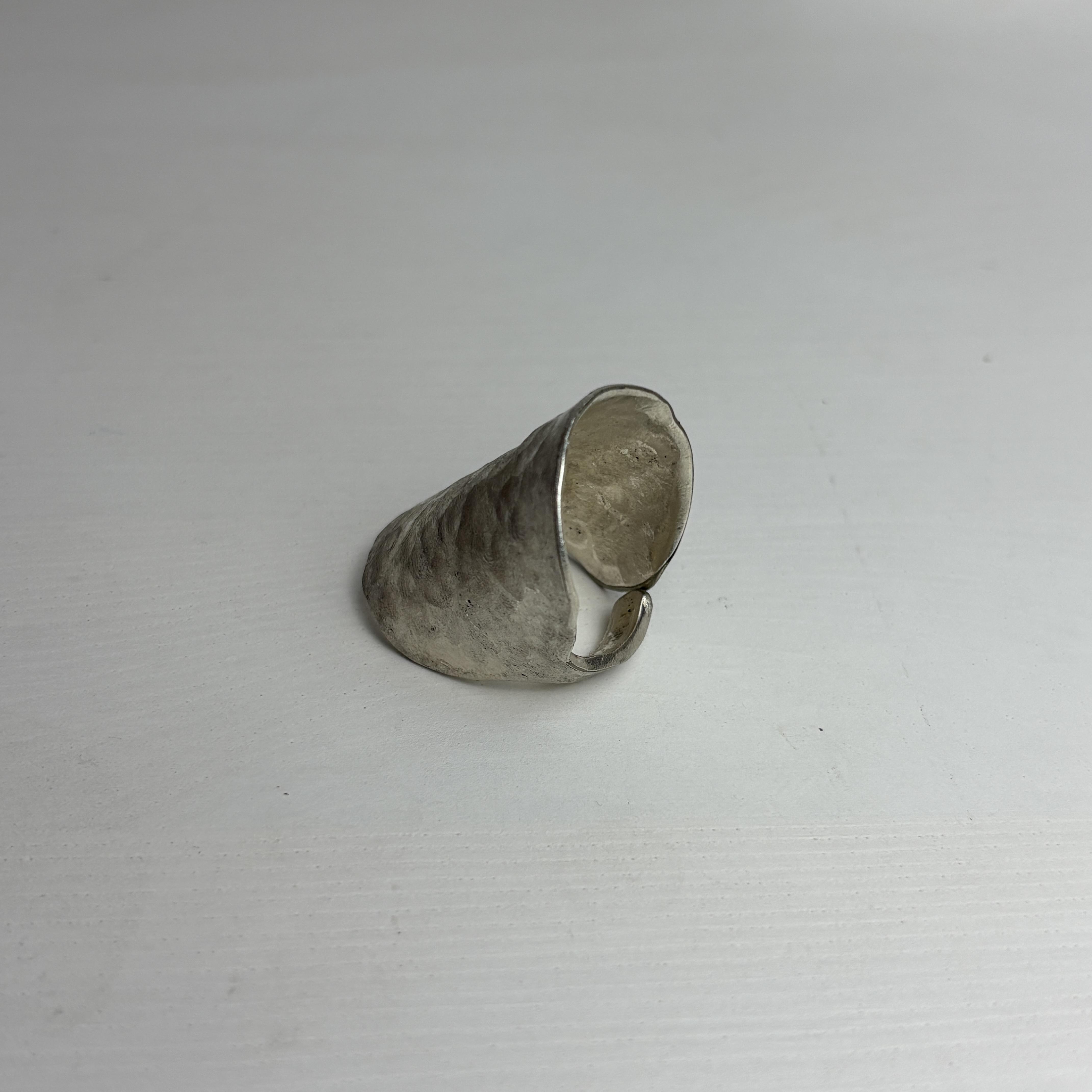 Elise - Versilberter Statement Ring – Image 3