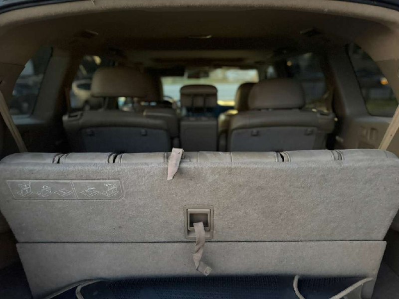 2010 Toyota Highlander Limited fully loaded  – Image 12