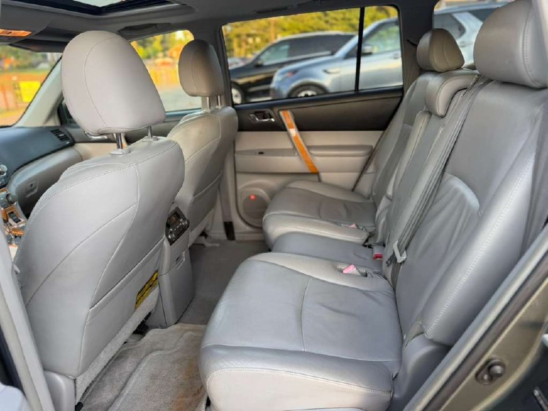 2008 Toyota Highlander hybrid limited  – Image 12
