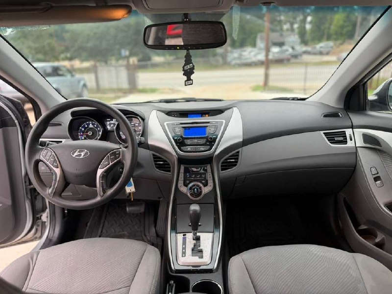 2013 Hyundai Elantra Gls  – Image 9