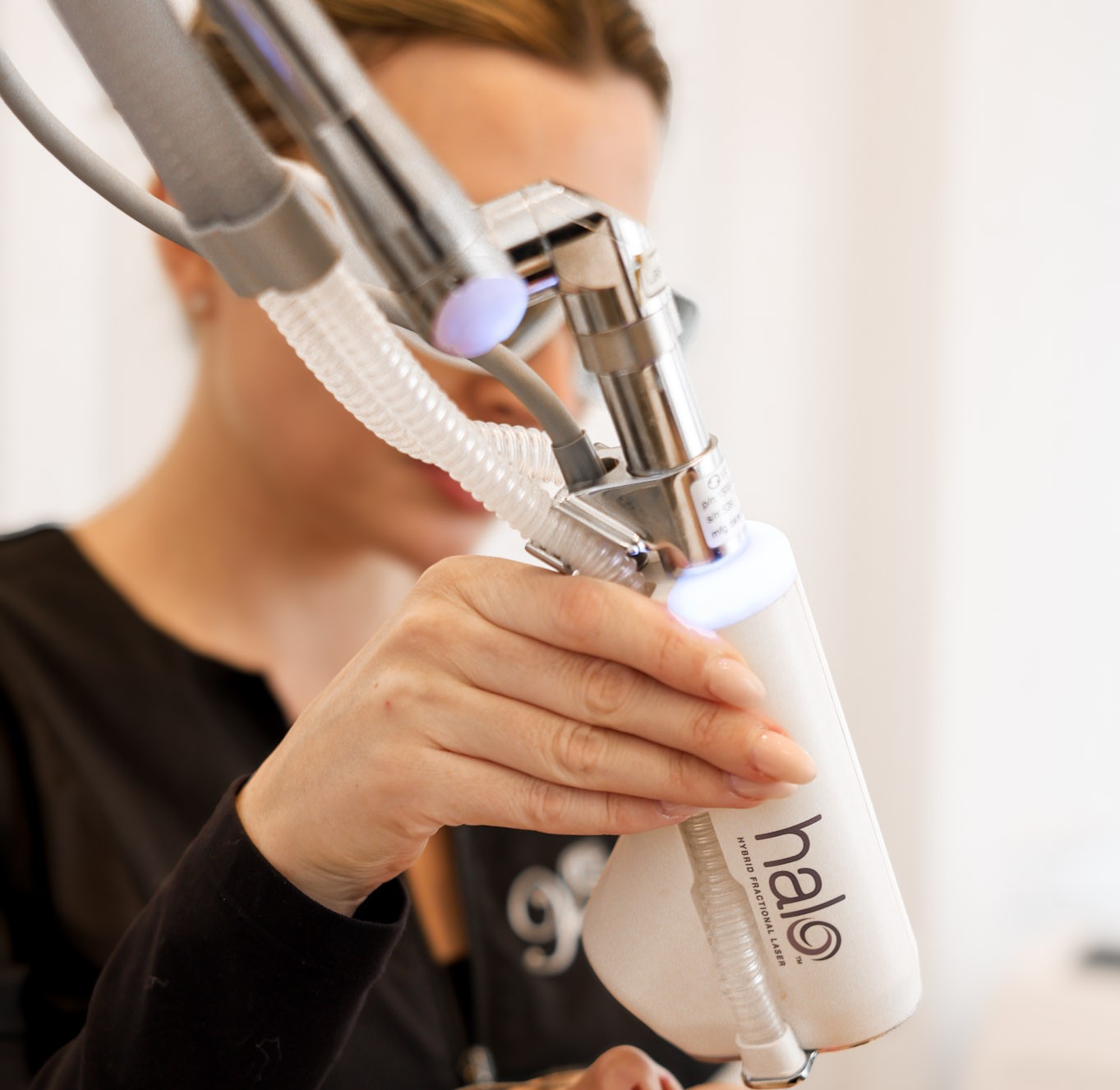 LZR - Halo Resurfacing Laser - Face & Neck w/ Sciton – Image 1