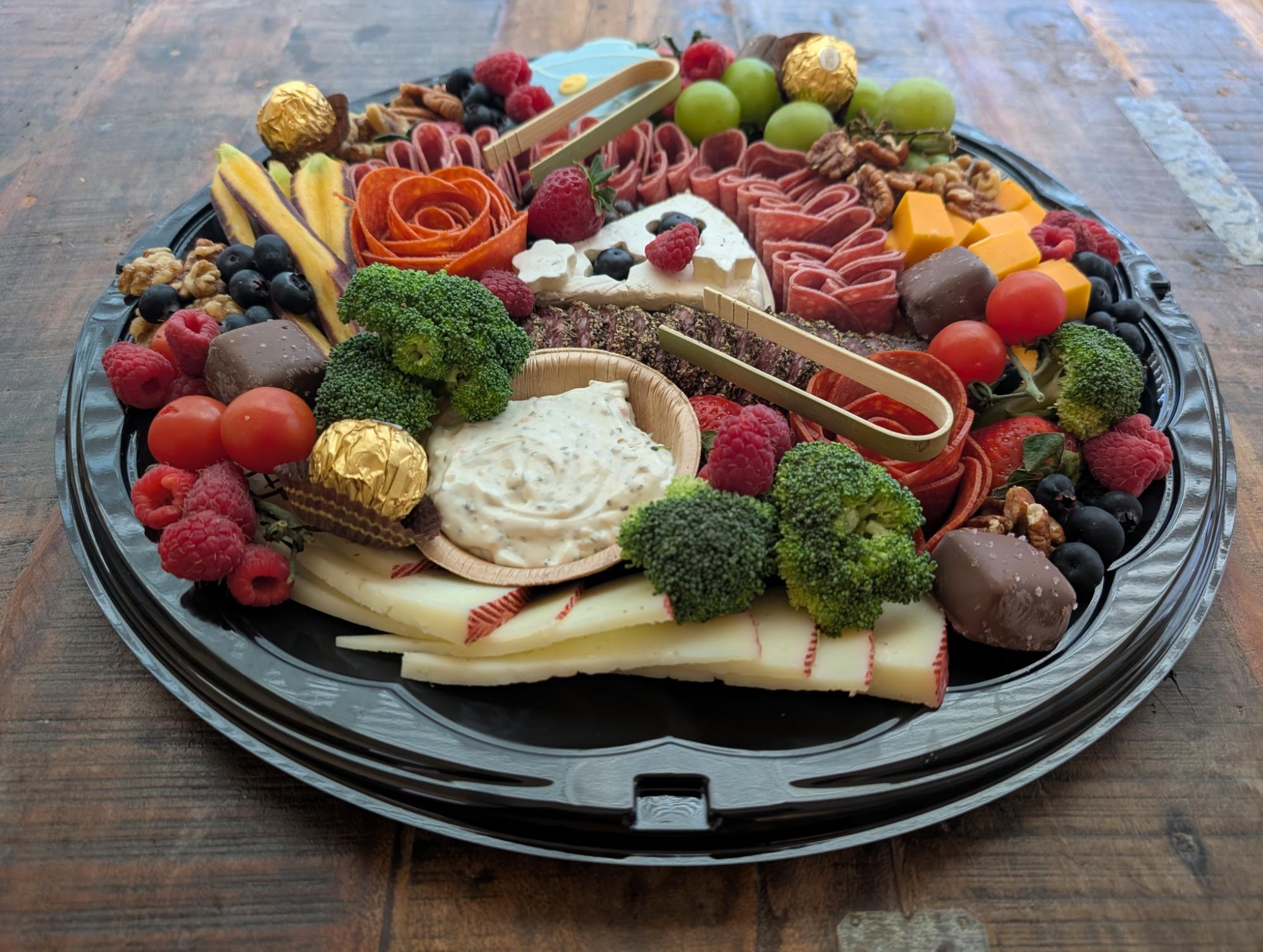 BASIC CHARCUTERIE BOARD – Image 1