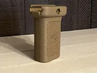 Grizzly AR-15 Vertical Foregrip for Picatinny Rail – Image 9