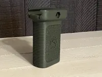Grizzly AR-15 Vertical Foregrip for Picatinny Rail – Image 8