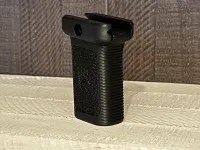 Grizzly AR-15 Vertical Foregrip for Picatinny Rail – Image 10
