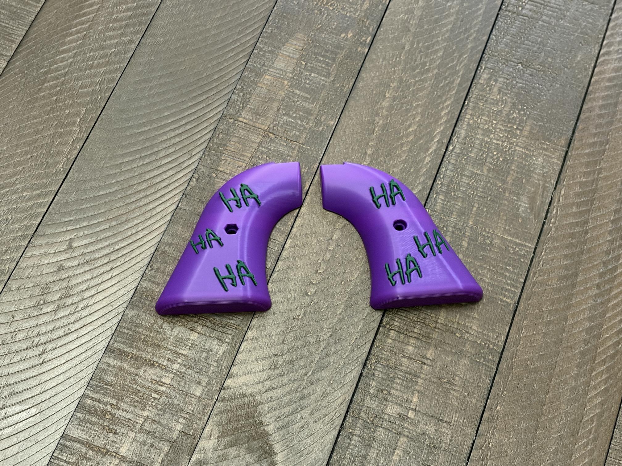 Joker Inspired Rough Rider Grips & Display Stand Set – Image 6