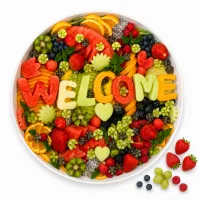 Copy of THAMS WORLD SIGNATURE FRUIT TRAY  – 12” TRAY : SERVES 8-10 PEOPLE 