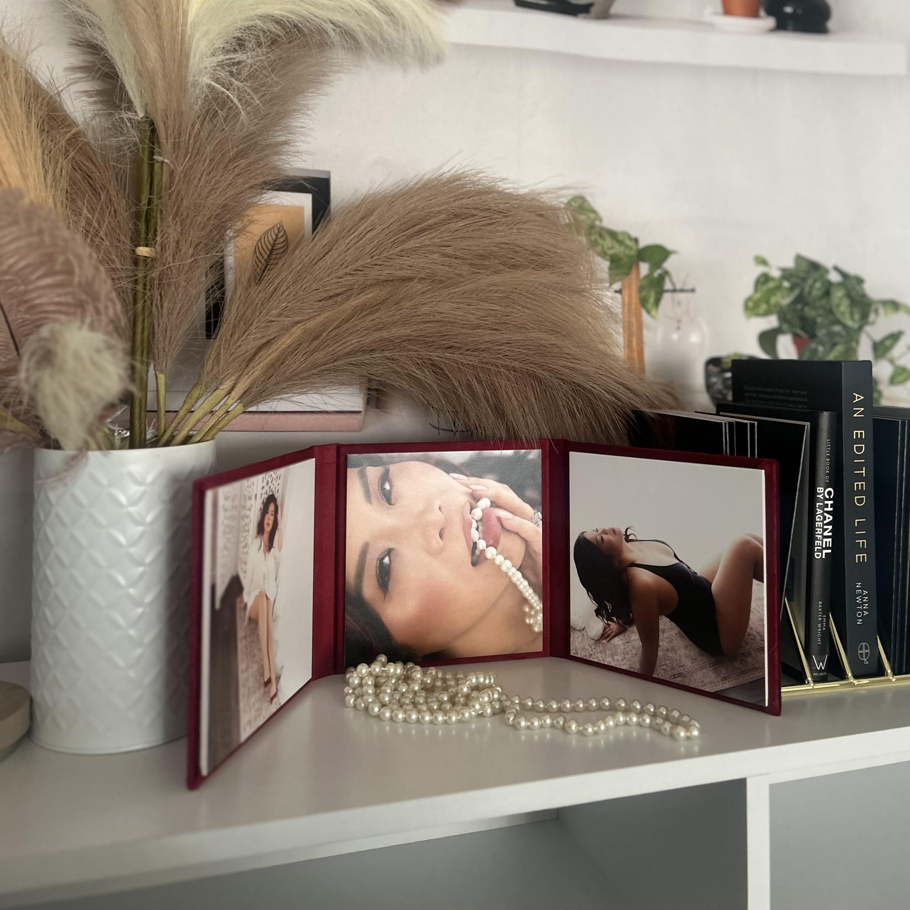 Premium TriFold Album – Image 1