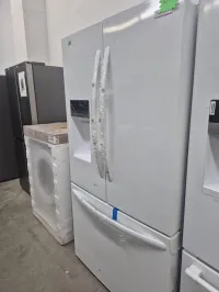 Frigidaire 27.8 Cu. Ft. French Door Refrigerator FRFS2823AWB – White – Image 2