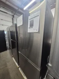 Samsung RF18A5101SR 17.5 cu. ft. counter-depth French door refrigerator – Image 2