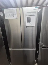 Samsung RF18A5101SR 17.5 cu. ft. counter-depth French door refrigerator – Image 1
