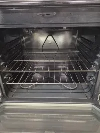 Frigidaire CFEF3014LSA 30” Electric Stove – Glass Top Self-Clean Stainless Steel – Image 4