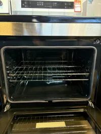 Frigidaire FCRI306CASA 30-Inch Electric Range with Self-Clean Oven – Image 3