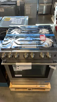 Blomberg BDF30522CSS 30-Inch Dual Fuel Slide-In Range with True Convection & Self-Clean – Image 4