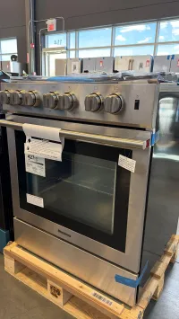 Blomberg BDF30522CSS 30-Inch Dual Fuel Slide-In Range with True Convection & Self-Clean – Image 1