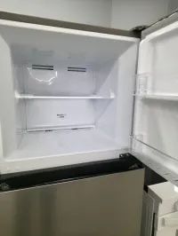 Hisense RT12A2CSE 11.5 Cu.Ft Top Freezer Fridge – Stainless Steel, No Frost, Apartment Size – Image 5