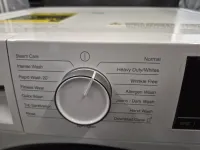 Blomberg WM98220SX Washer & DV17600W2 Heat Pump Dryer 24'' Wide – Image 4