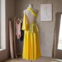 "Yellow" Medium – Image 5