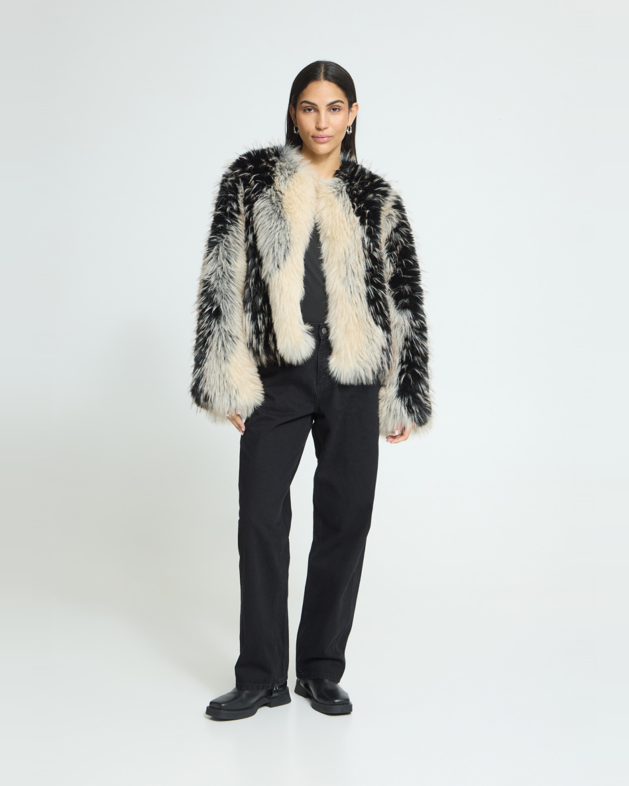 ICHI Fellimitat-Jacke Flaxa in Creme und Schwarz – Image 7
