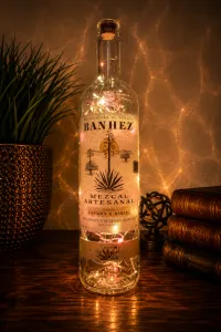 Banhez Liquor Bottle Light – Handcrafted Ambient Bar Décor – Bright White