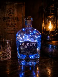 Smokeye Hill Bourbon Fairy Light Bottle – Image 1