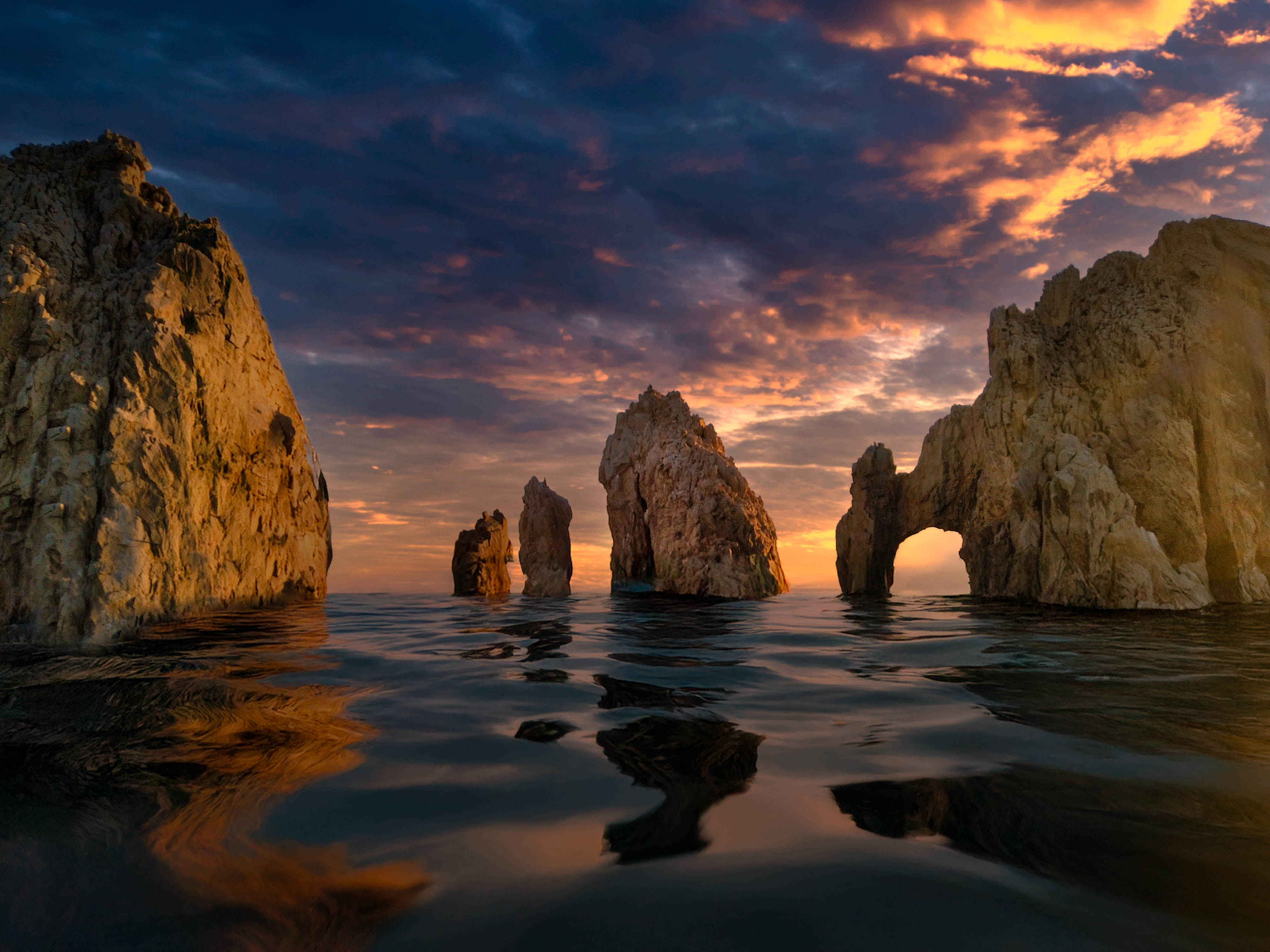 ARCH OF LIGHT – Image 1