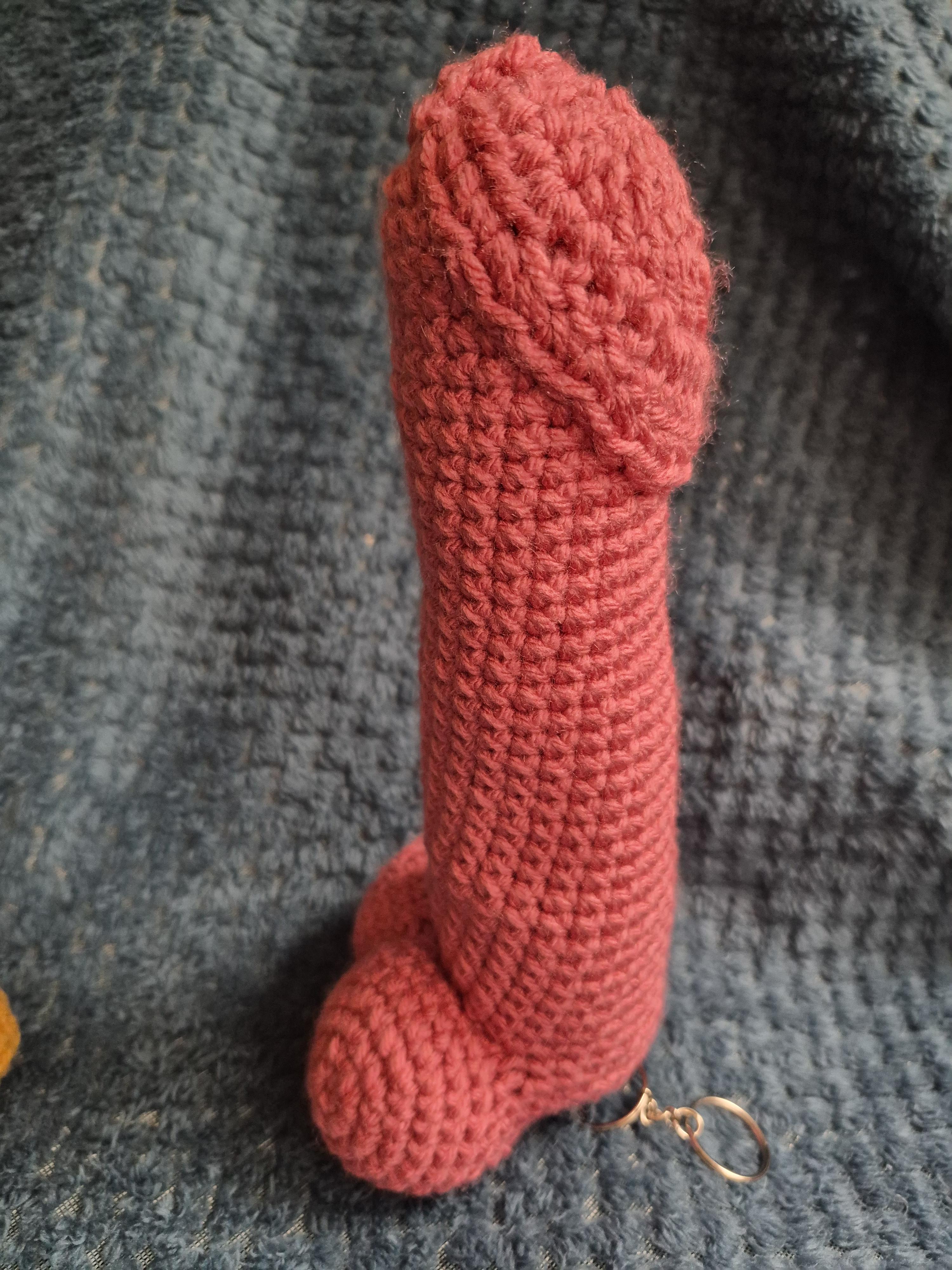 Crochet Pattern: Dik Chaineys (Penis keychains) – 9 Inch Dik Chainey (Penis Keychain) Pattern
