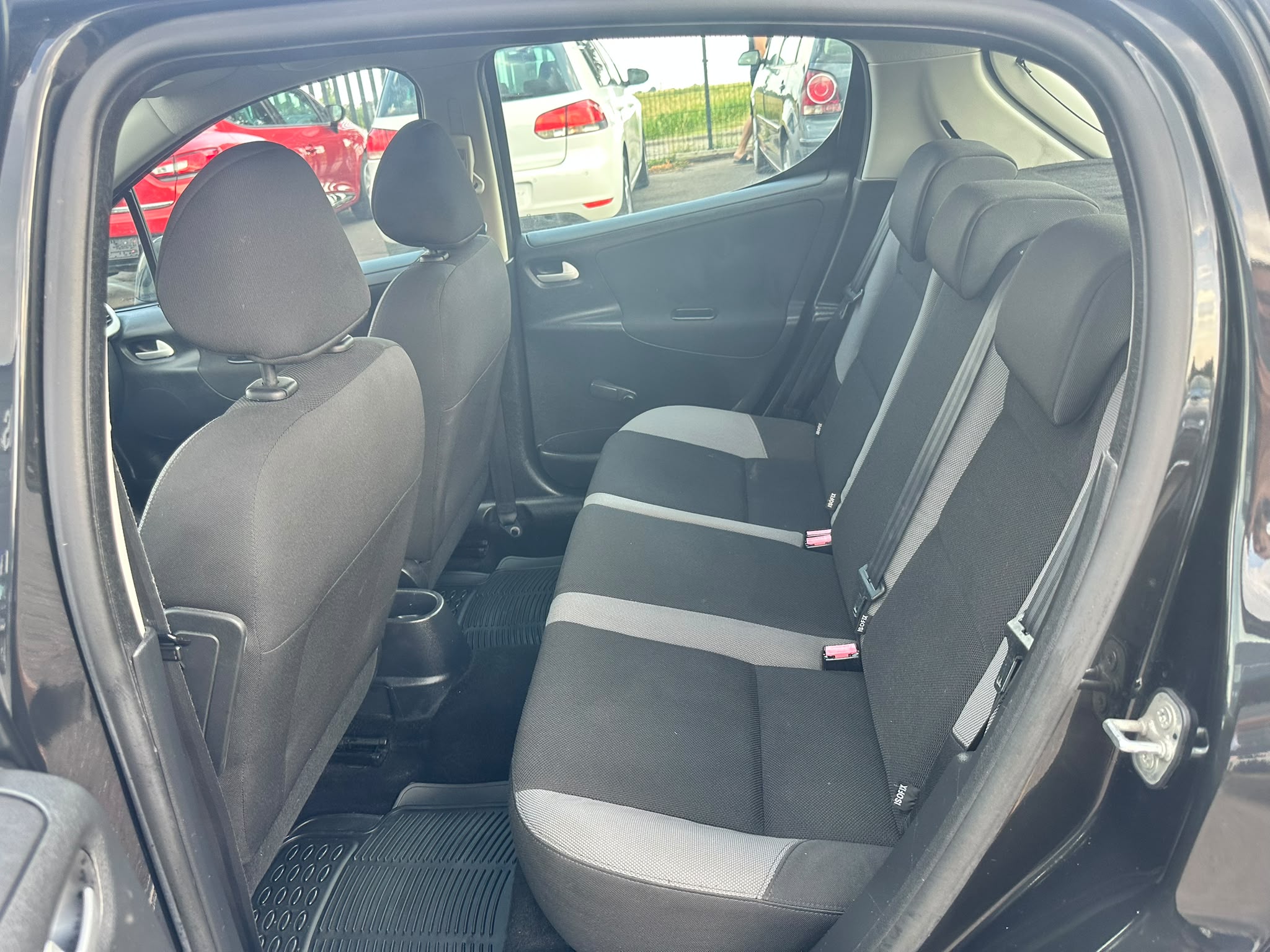 Peugeot 207 1.4 Essence – Image 6